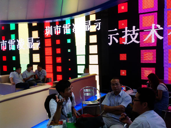 2016年杭州G20峰會-雷凌顯示四代壓鑄P3.9 LED租賃屏 